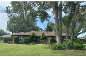 635 Cambridge Ct, LONGWOOD