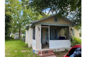 207 E Orange St, KISSIMMEE