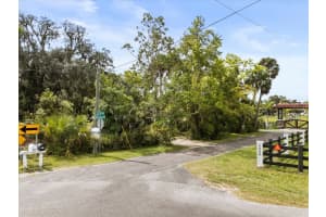 2301 JESLAN COURT, OVIEDO, FL 32765 - MLS#MFRO6324289