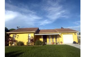 135 Oaxaca Ln, KISSIMMEE