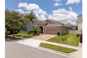 15586 HAMLIN BLOSSOM AVENUE, WINTER GARDEN, FL 34787 Sold 08/07/25