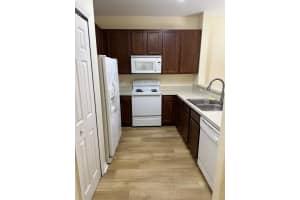 10642 REGENT SQUARE DRIVE, ORLANDO, FL 32825 - MLS#MFRO6324423