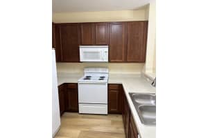 10642 REGENT SQUARE DRIVE, ORLANDO, FL 32825 - MLS#MFRO6324423