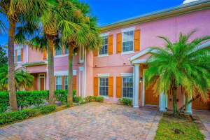 2426 CARAVELLE CIRCLE, KISSIMMEE, FL 34746 - MLS#MFRO6324488