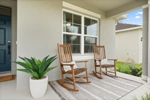 5684 HORSESHOE LOOP, APOPKA, FL 32712 Sold 10/20/25