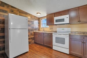 14620 SUNSET HARBOR ROAD, WEIRSDALE, FL 32195 Sold 09/12/25