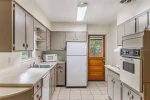 109 2ND JPV ST STREET, WINTER HAVEN, FL 33880 Sold 07/29/25