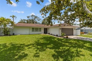 671 25TH STREET, LARGO, FL 33770 Sold 10/15/25