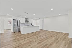 671 25TH STREET, LARGO, FL 33770 Sold 10/15/25