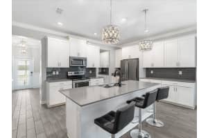 2452 CAMDEN PARK AVENUE, DAVENPORT, FL 33837 Sold 10/10/25