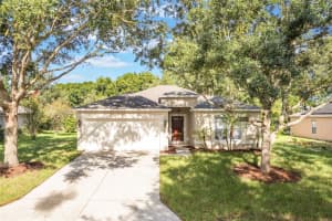 988 VANDERBILT DRIVE, EUSTIS, FL 32726 - MLS#MFRO6324877
