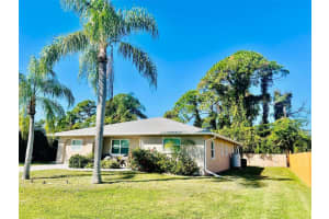 874 Acadia Rd, VENICE