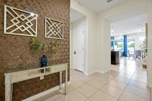 927 PARADISE DRIVE, DAVENPORT, FL 33897 - MLS#MFRO6324999