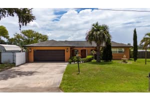 1265 E Fowler Dr, DELTONA