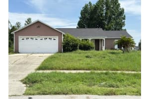 2585 Gramercy Dr, DELTONA