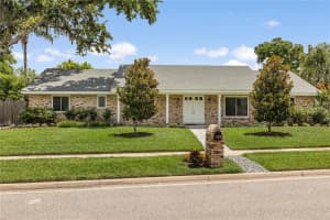125 White Oak Cir, MAITLAND