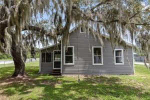 19402 E 5th St, UMATILLA