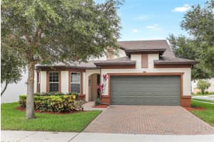 2326 Gratia Pl, CASSELBERRY