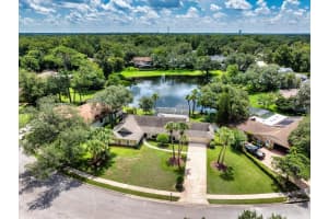 105 Shadow Lake Dr, LONGWOOD
