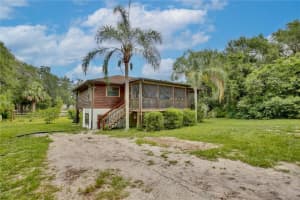 425 Mercers Fernery Rd, DELAND