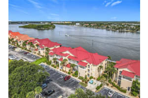 442 Bouchelle Dr #304, NEW SMYRNA BEACH
