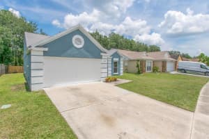 427 CHICAGO WOODS CIRCLE, ORLANDO, FL 32824 Sold 08/20/25