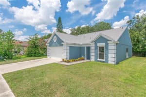 427 CHICAGO WOODS CIRCLE, ORLANDO, FL 32824 Sold 08/20/25
