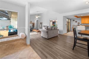 5003 NASSAU CIRCLE, ORLANDO, FL 32808 - MLS#MFRO6325906