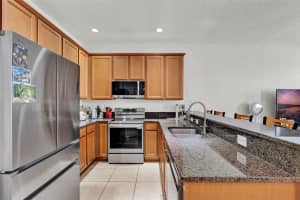 811 FEATHERSTONE LANE, LAKE MARY, FL 32746 - MLS#MFRO6325940