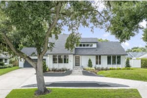 941 Versailles Cir, MAITLAND