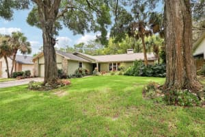 382 HAVERLAKE CIRCLE, APOPKA, FL 32712 Sold 09/30/25