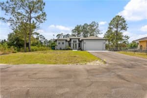 2526 37TH AVENUE, NAPLES, FL 34120 - MLS#MFRO6326213