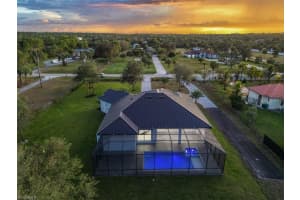 239 20TH AVENUE, NAPLES, FL 34120 - MLS#MFRO6326268