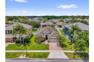 307 BELLA VIDA BOULEVARD, ORLANDO, FL 32828 Sold 07/29/25