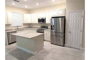 6880 WILSON AVENUE, MULBERRY, FL 33860 - MLS#MFRO6326512