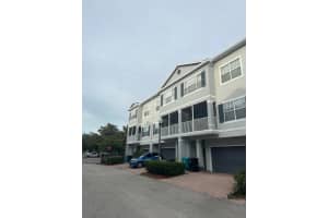 2424 GRAND CENTRAL PARKWAY, ORLANDO, FL 32839 - MLS#MFRO6326541