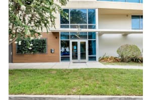 525 JACKSON STREET, ORLANDO, FL 32801 Sold 11/21/25