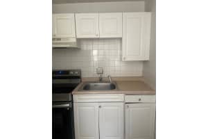211 WOODMERE BOULEVARD, SANFORD, FL 32773 Sold 08/11/25