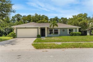 332 Iowa Woods Cir W, ORLANDO