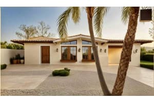 156 N Blvd Of The Presidents, SARASOTA