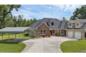 2202 OLD TAVARES ROAD, LEESBURG, FL 34748 - MLS#MFRO6326911