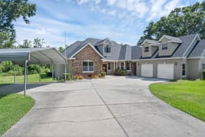 2202 OLD TAVARES ROAD, LEESBURG, FL 34748 - MLS#MFRO6326911