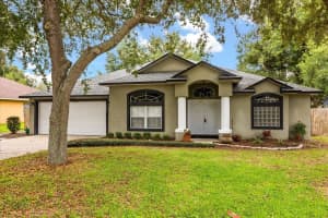 1331 Wildberry Ln, DELTONA