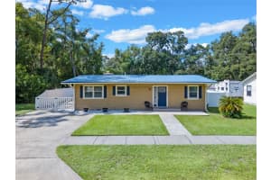 550 Plumosa Dr, SANFORD