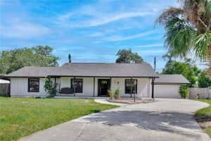 765 Coach Light Dr, FERN PARK