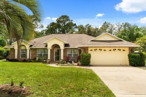1336 Star Ct, DELTONA