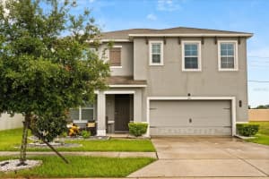 181 Ludisia Loop, DAVENPORT