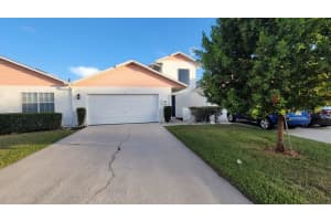 1034 Villa Dr, MELBOURNE