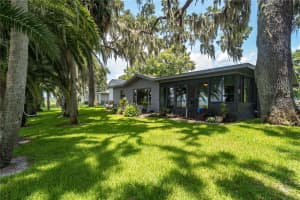 7824 LIVE OAK LANE, LEESBURG, FL 34788 - MLS#MFRO6327457