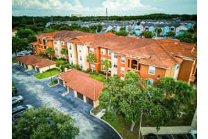 5554 METROWEST BOULEVARD, ORLANDO, FL 32811 - MLS#MFRO6327518